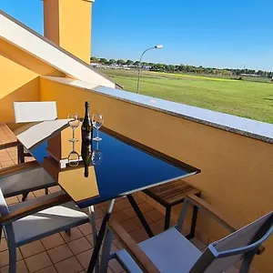 https://adria-beach-apartment.hotelinveneto.com