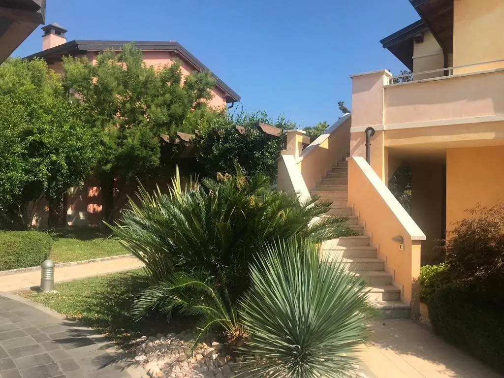 Luxury Apartments - Le Fate - Residence With Pool Manerba del Garda Italy
